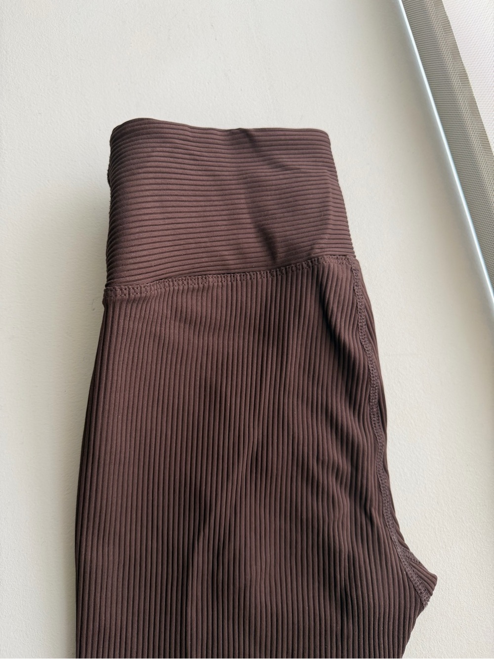 Year of Ours Ribbed High-Waist Leggings — Chocolate Brown, size small